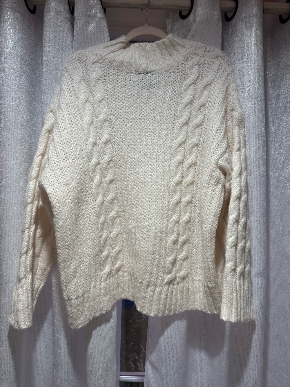 Women’s Cream Cable Knit Turtleneck Sweater